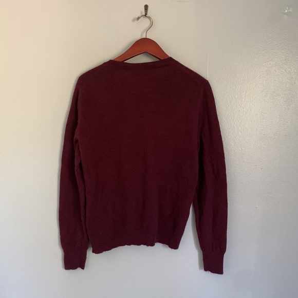 EUC 100% Cashmere Burgundy Wine Plum Red Soft Layering Sweater for Fall Winter - Picture 4 of 4